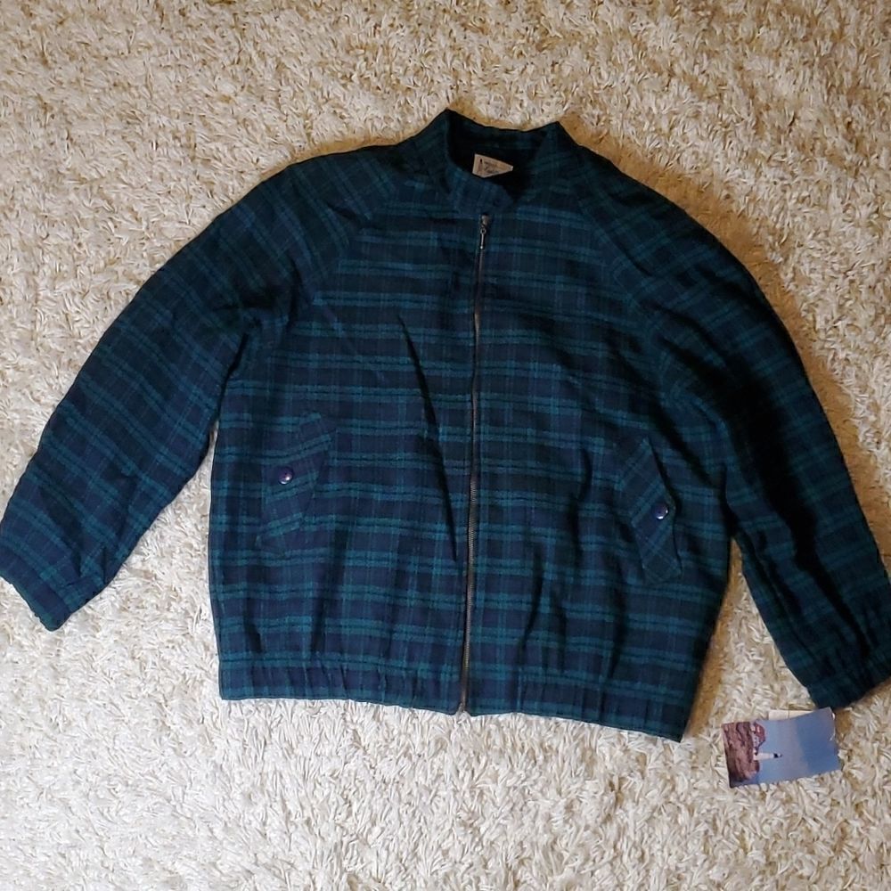 VINTAGE LIGHTHOUSE POINT FASHIONS Lightweight Plaid Zip-Up Jacket